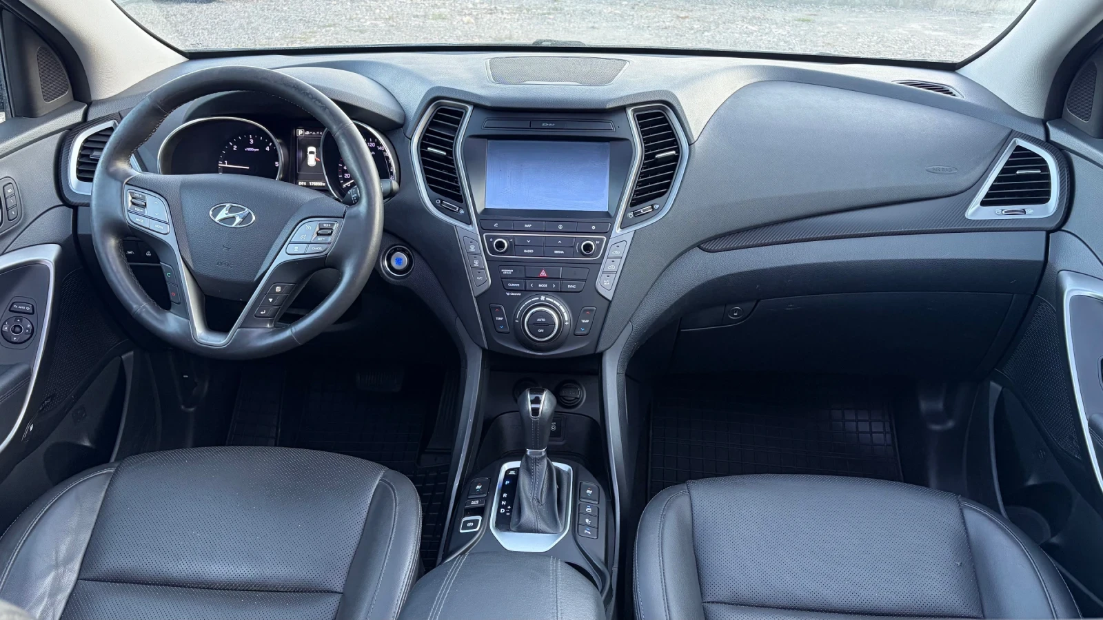 Hyundai Santa fe 2.2crdi* 200hp* 4x4* Швейцария, снимка 8 - Автомобили и джипове - 55730167