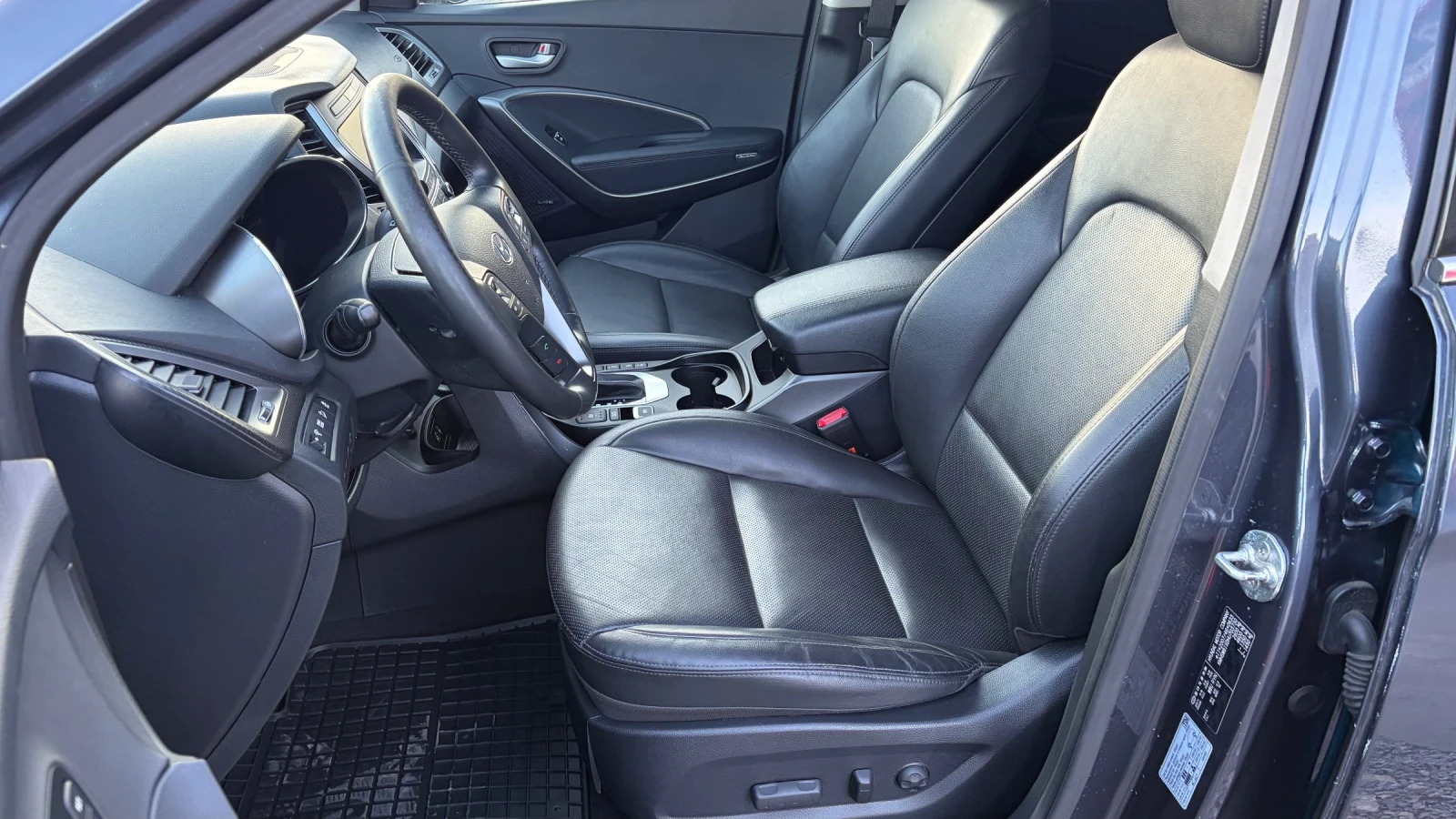 Hyundai Santa fe 2.2crdi* 200hp* 4x4* Швейцария, снимка 7 - Автомобили и джипове - 55730167
