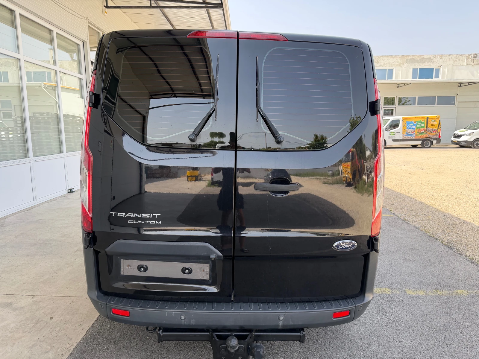 Ford Transit Custom 2.2 ДИЗЕЛ ТОП СЪСТОЯНИЕ!, снимка 5 - Бусове и автобуси - 55873309