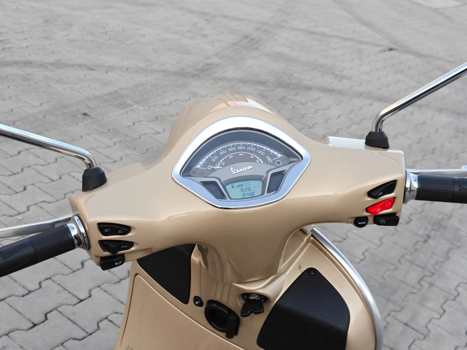 Vespa GTS Vespa GTS SUPER300I.E.  ABS ASR , снимка 10 - Мотоциклети и мототехника - 53748967