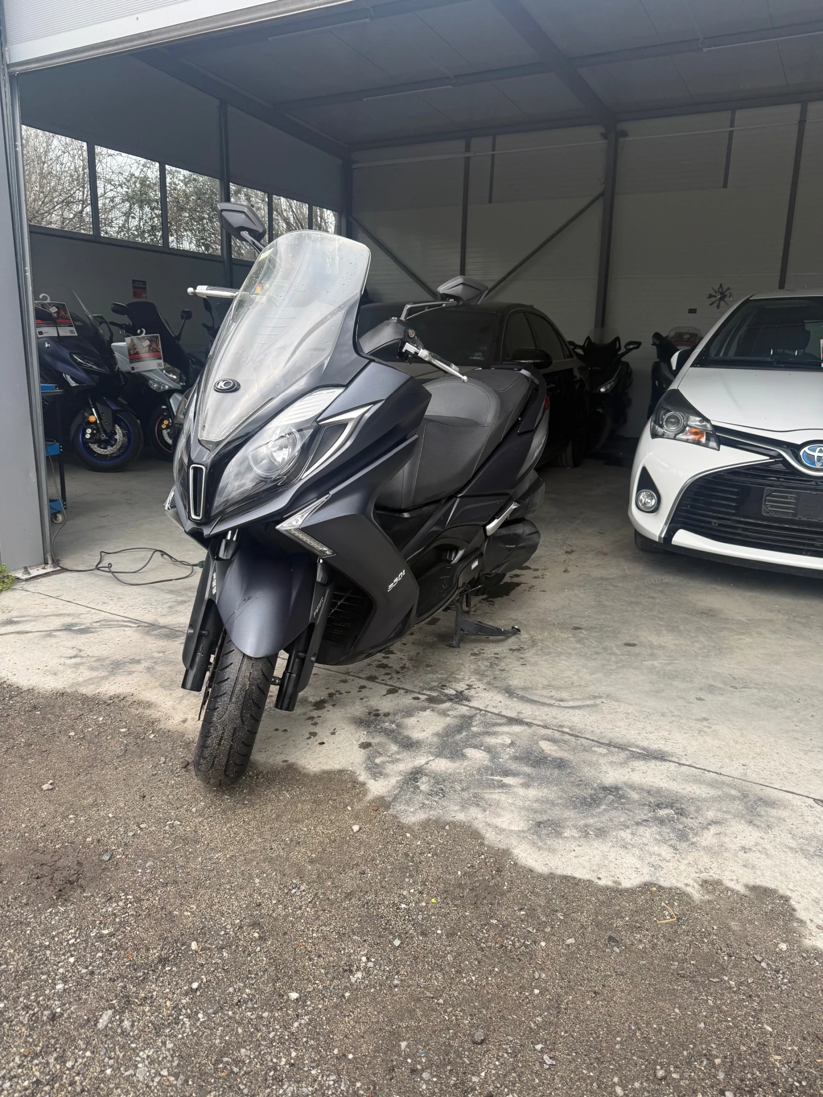 Kymco Downtown 350i ABS-2017г., снимка 3 - Мотоциклети и мототехника - 54081292