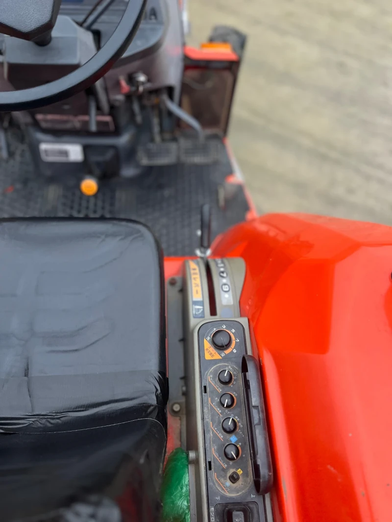 Трактор Kubota GL240, снимка 9 - Селскостопанска техника - 52472946