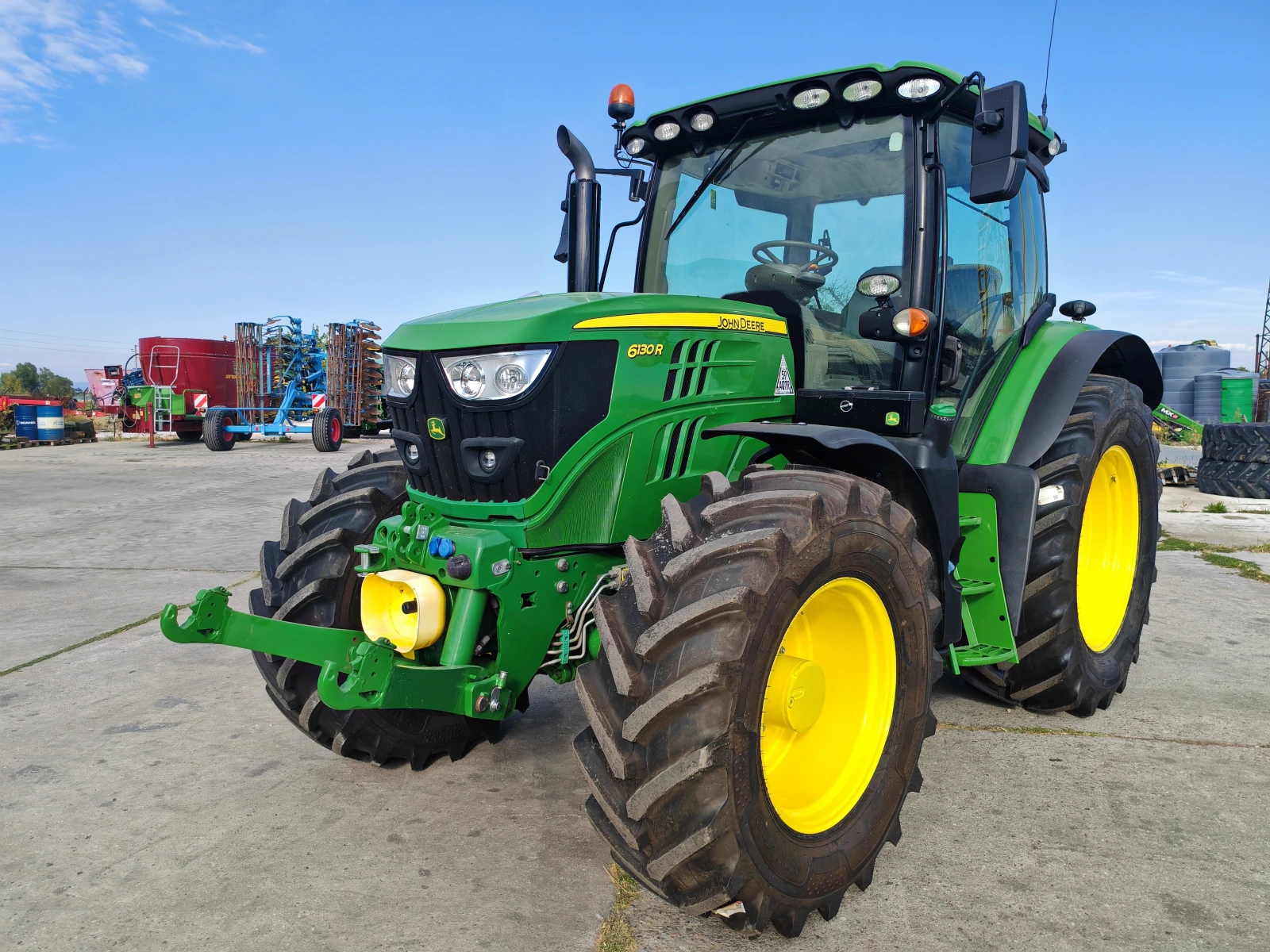 Трактор John Deere 6130R лизинг с първоначална вноска 20 %, снимка 2 - Селскостопанска техника - 56230596