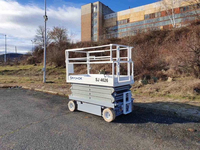 Автовишка Друга марка SKYJACK SJ 4626E, снимка 3 - Индустриална техника - 51524522