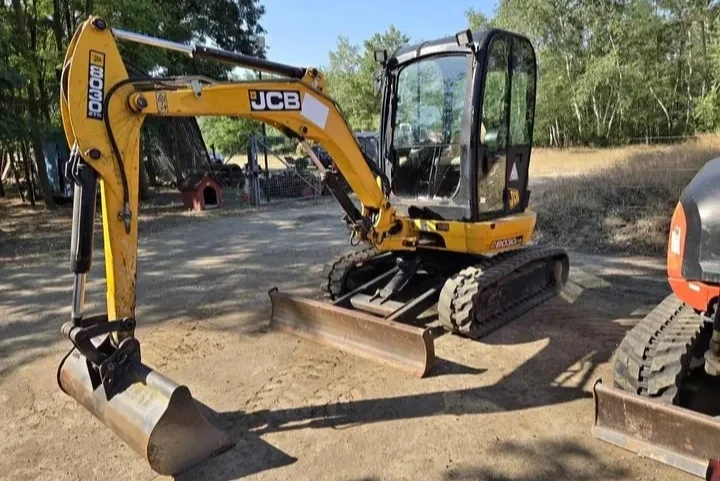 Багер JCB 8030