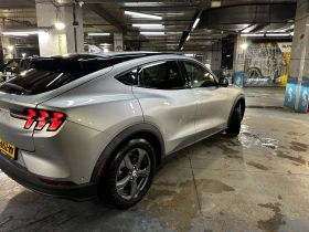 Ford Mustang Mach-E, снимка 8