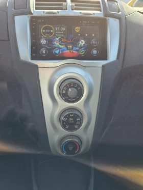 Toyota Yaris 1.3i АВТОМАТИК, снимка 12