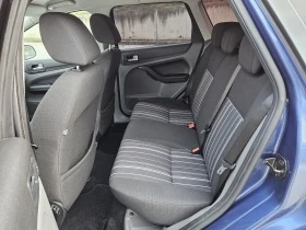 Ford Focus 1.8 FACELIFT , снимка 10