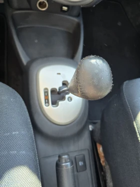 Toyota Yaris 1.3i АВТОМАТИК - 3550 € / 6943.20 лв. - 34223208 11