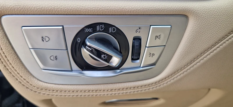 BMW 730 BMW 730d xDrive  2017 г.  95 000 км,   камера 360, снимка 5 - Автомобили и джипове - 52245680