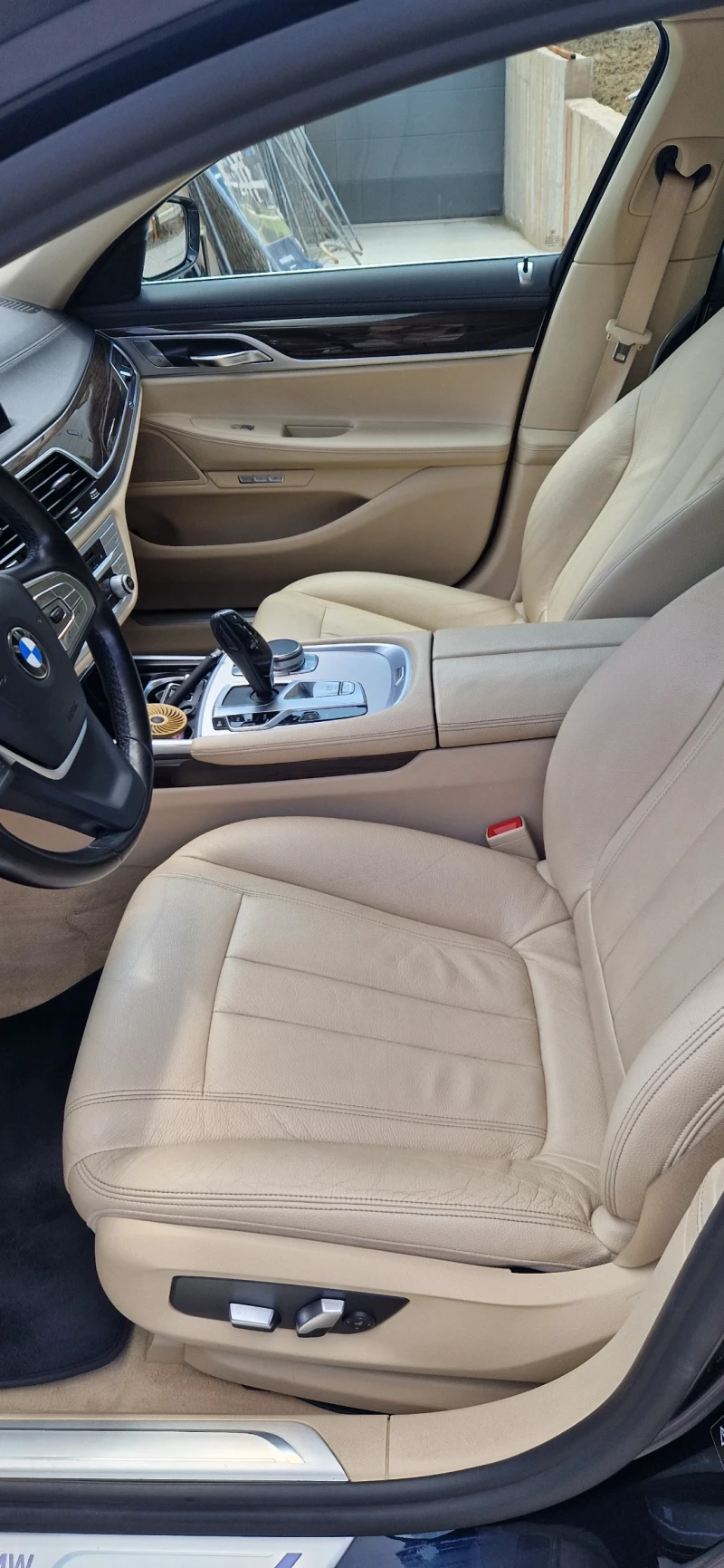 BMW 730 BMW 730d xDrive  2017 г.  95 000 км,   камера 360, снимка 7 - Автомобили и джипове - 52245680