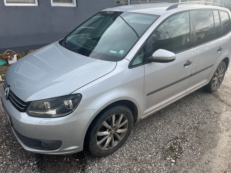 VW Touran, снимка 1 - Автомобили и джипове - 48247245