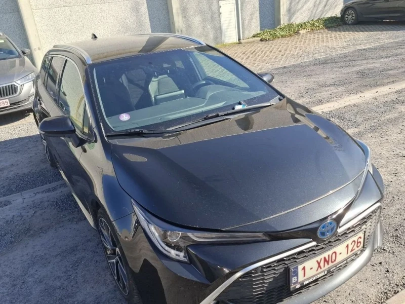 Toyota Corolla 2.0 Lounge - Hybrid - Automatic - 152 hp, снимка 2 - Автомобили и джипове - 48645398