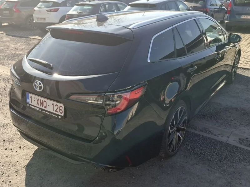 Toyota Corolla 2.0 Lounge - Hybrid - Automatic - 152 hp, снимка 3 - Автомобили и джипове - 48645398