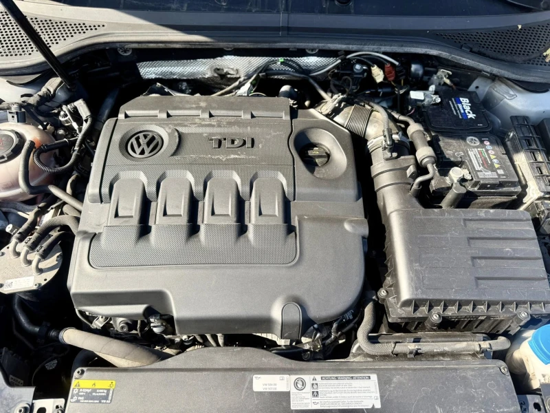 VW Passat 2.0 DIGITAL, снимка 17 - Автомобили и джипове - 51576757