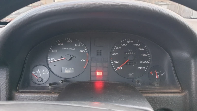 Audi 80 2.0 моно, снимка 8 - Автомобили и джипове - 52444739