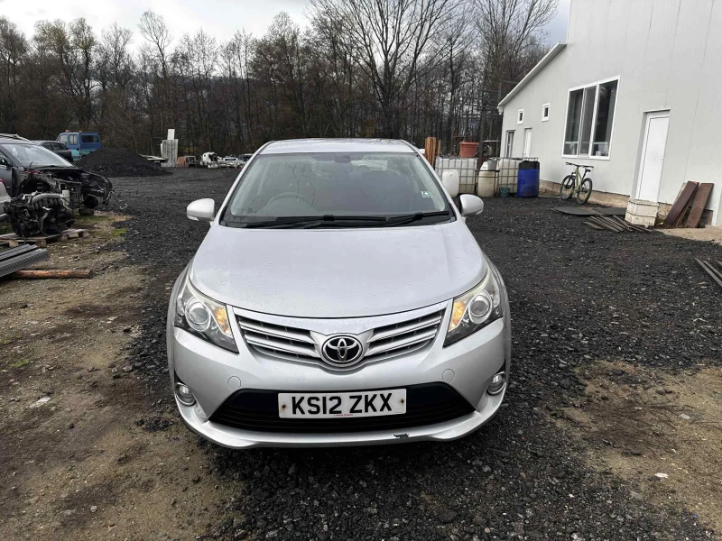 Toyota Avensis 2.0 D-4D 124 к.с.   НА ЧАСТИ, снимка 2 - Автомобили и джипове - 52557081