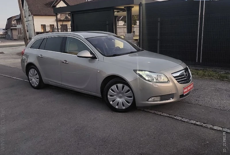 Opel Insignia 2.0 163ps Bixenon, снимка 8 - Автомобили и джипове - 52892243