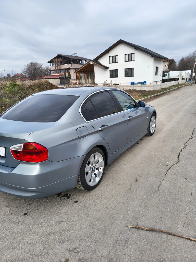 BMW 330    IX, снимка 8 - Автомобили и джипове - 53290026
