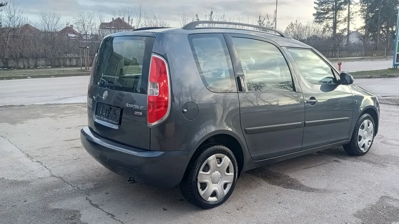 Skoda Roomster 1.9 TDI 105.k.s, снимка 5 - Автомобили и джипове - 53584766