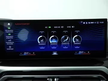 BMW i4 eDrive 40 Head-up Driving assistance Plus, снимка 11 - Автомобили и джипове - 54555934