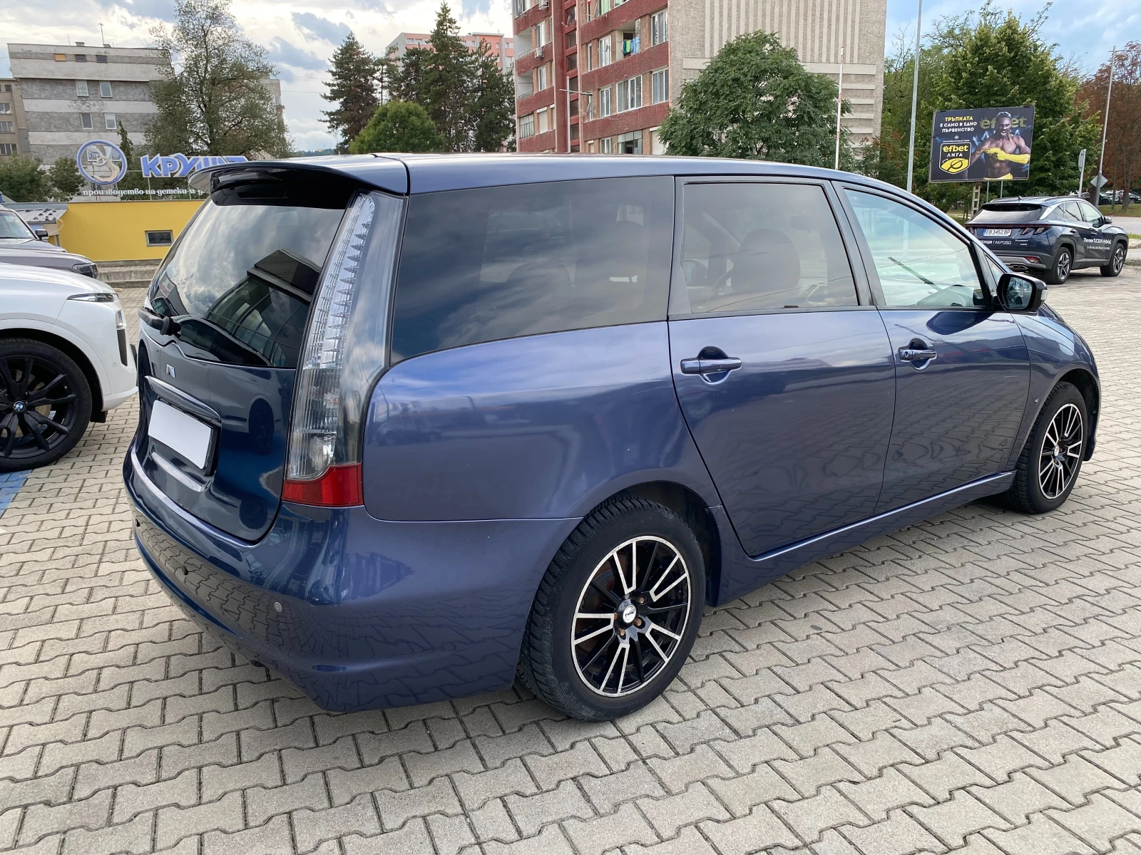 Mitsubishi Grandis  - изображение 5