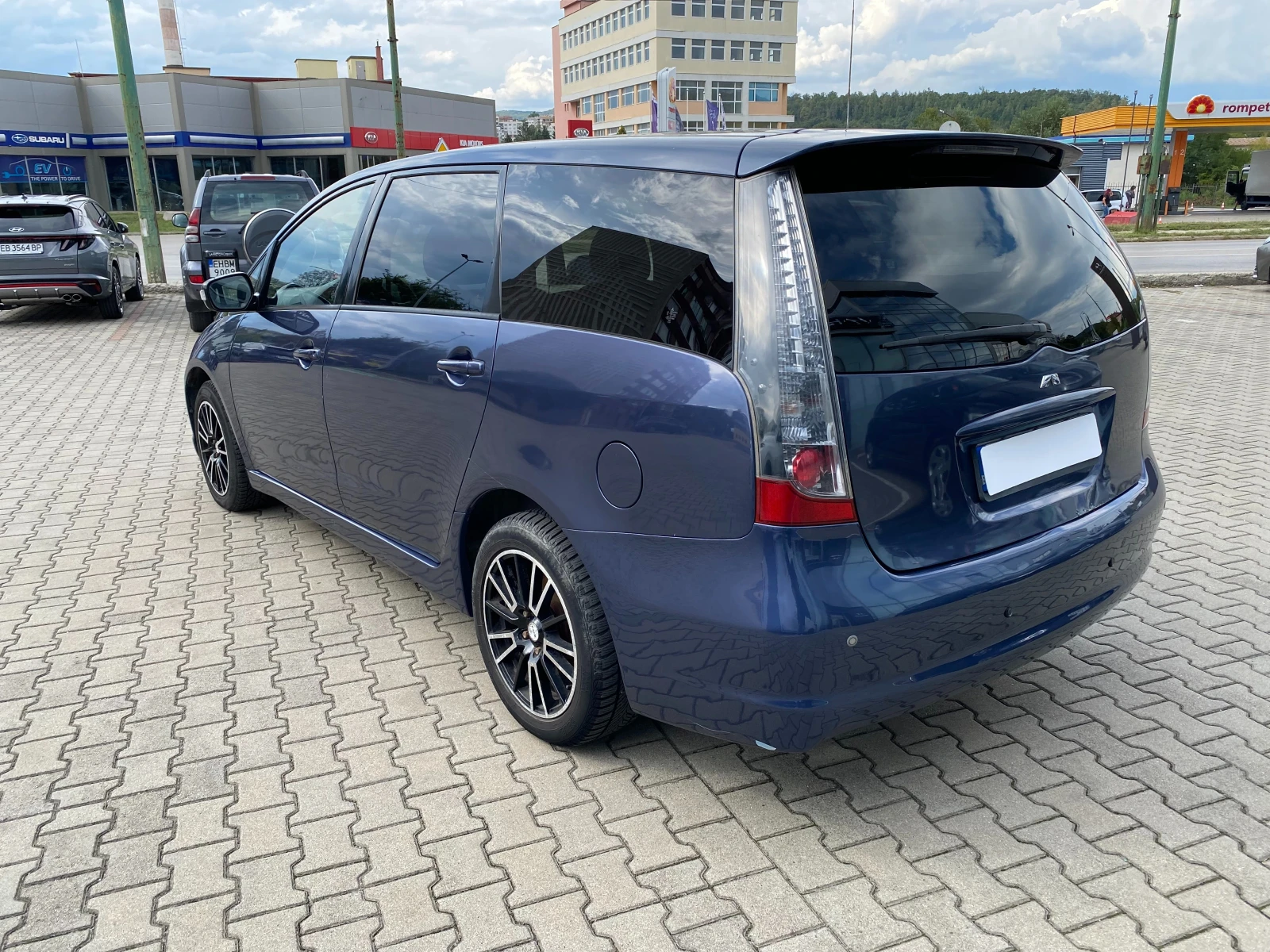 Mitsubishi Grandis  - изображение 3