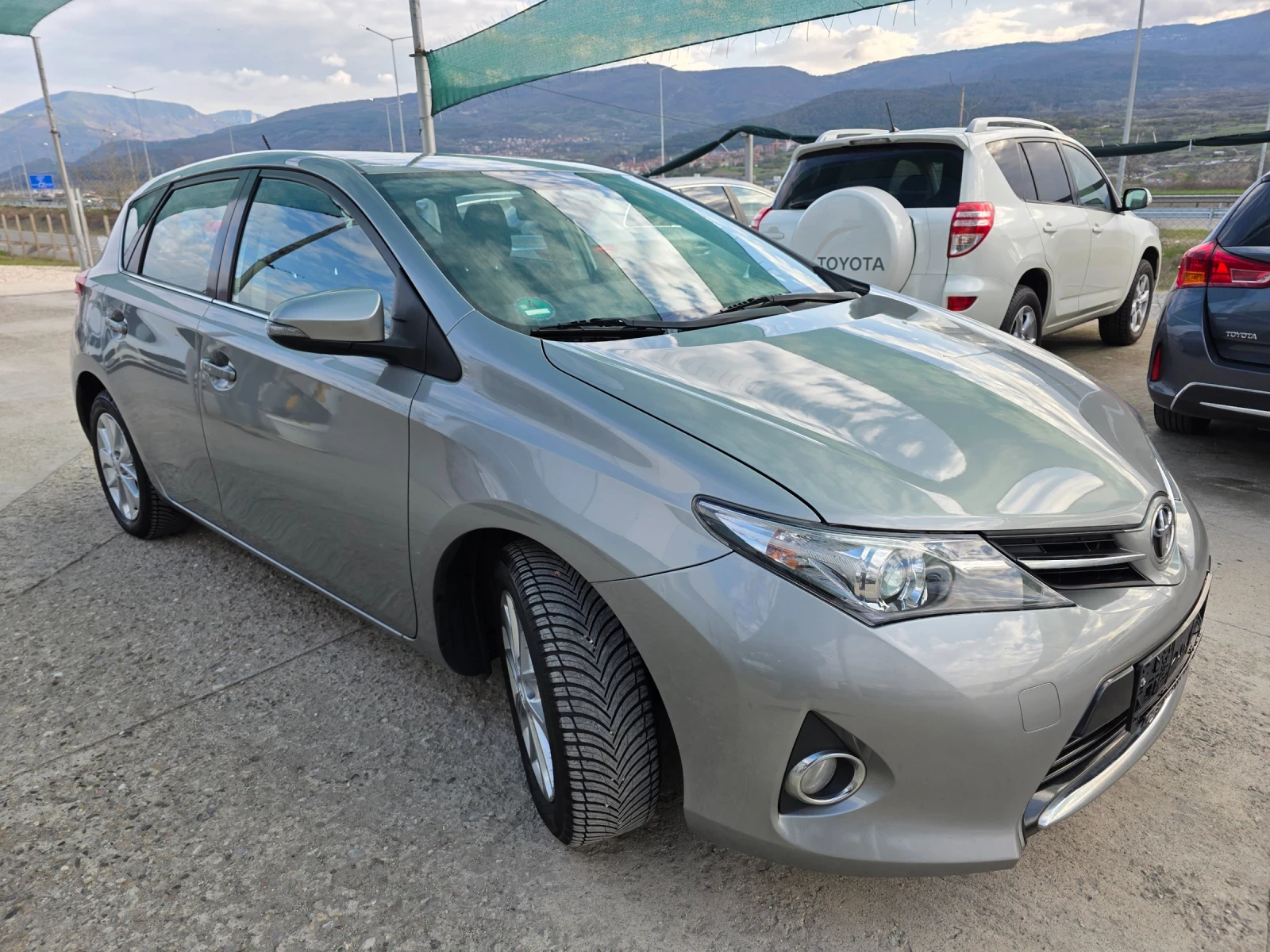 Toyota Auris 1.6 VVTI Камера Климатроник Евро 5 - изображение 3