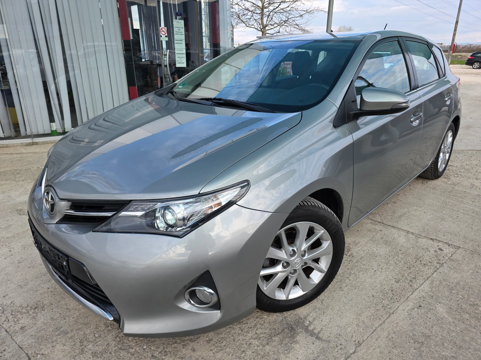 Toyota Auris 1.6 VVTI Камера Климатроник Евро 5 | Mobile.bg — изображение 1