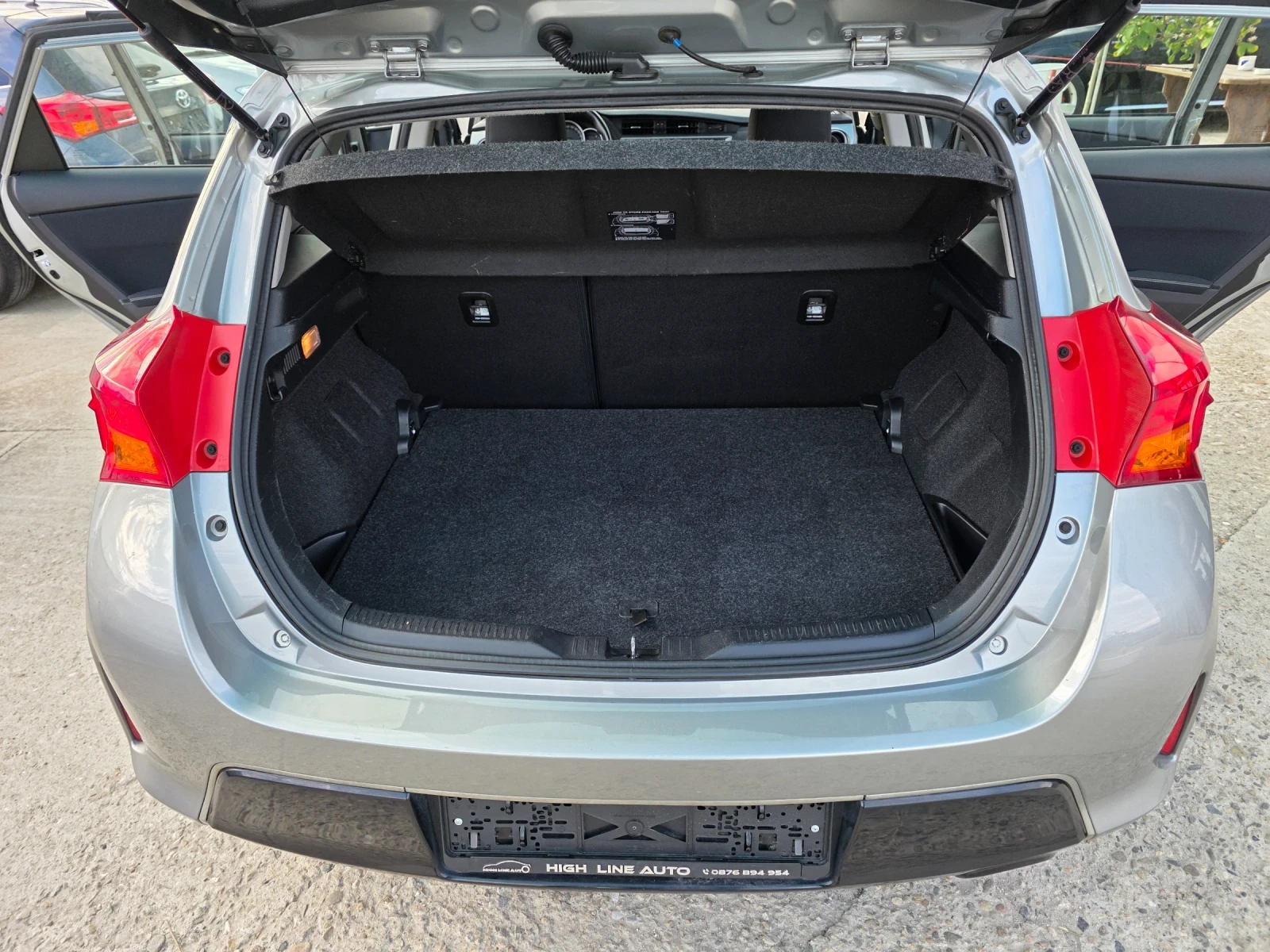 Toyota Auris 1.6 VVTI Камера Климатроник Евро 5 - изображение 10