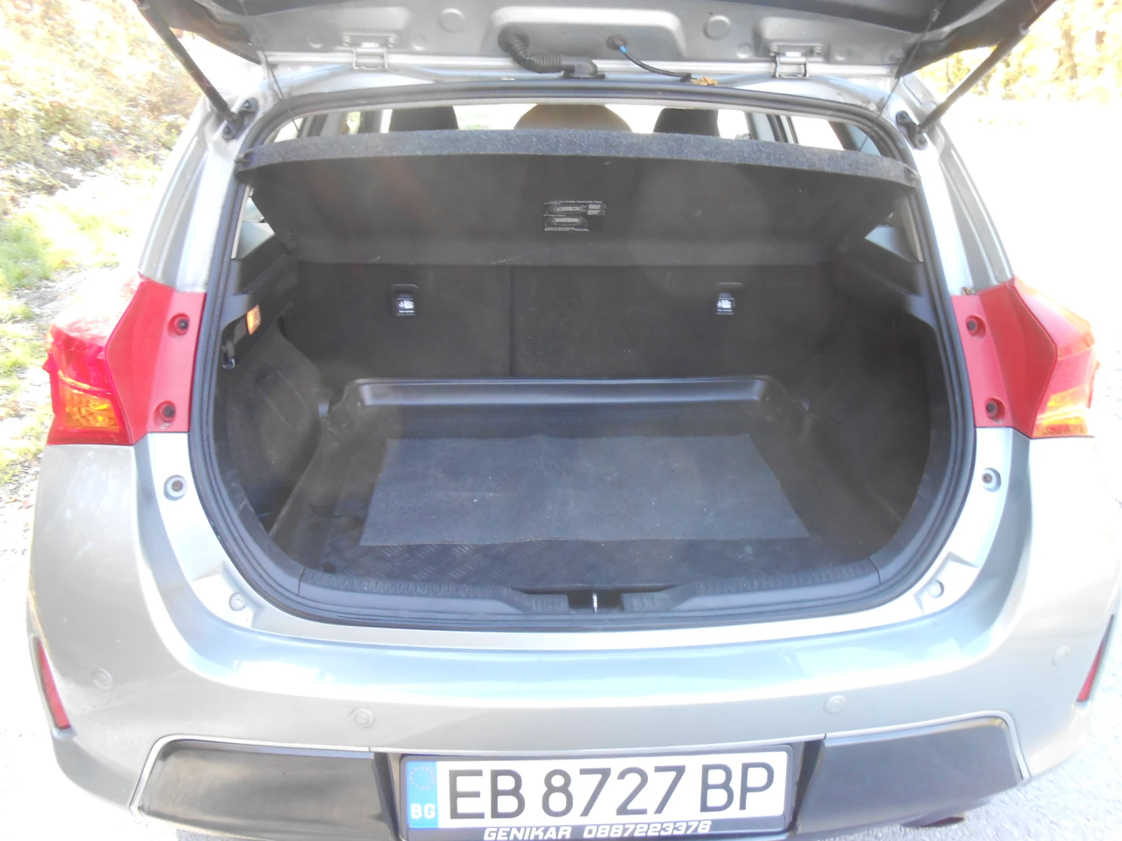 Toyota Auris 1.6 - изображение 6