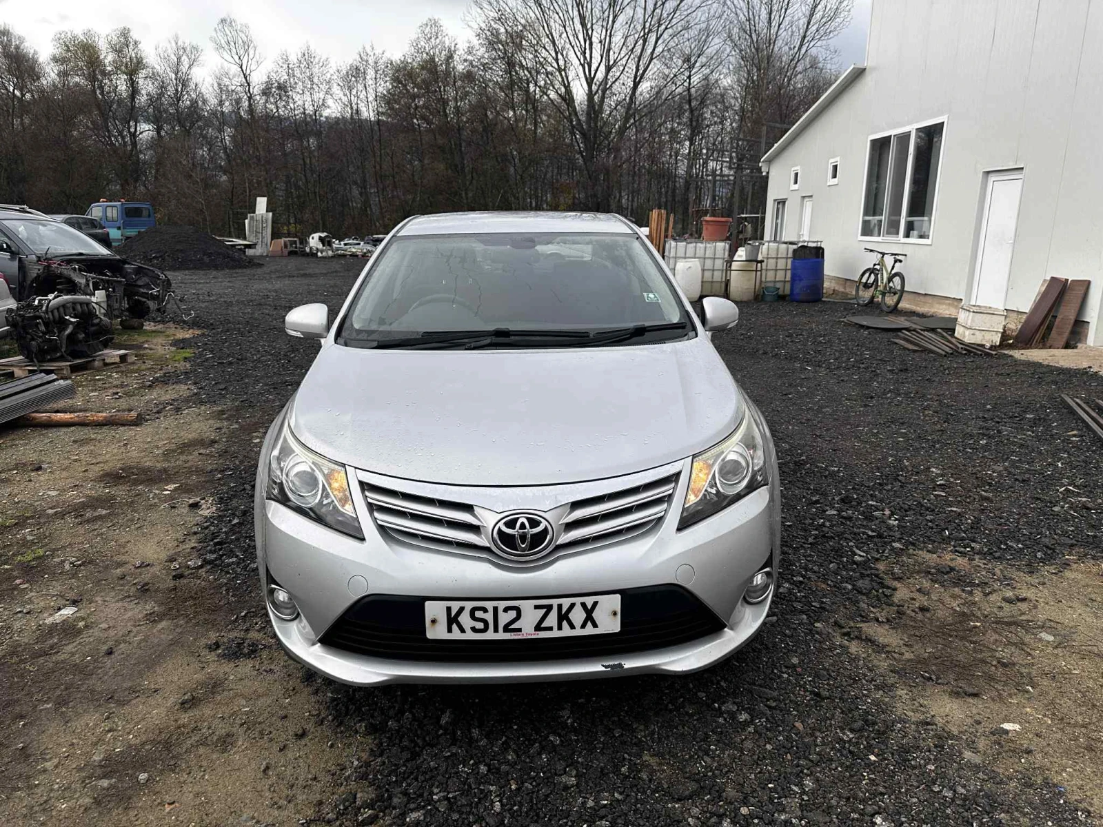 Toyota Avensis 2.0 D-4D 124 к.с.   НА ЧАСТИ - изображение 2