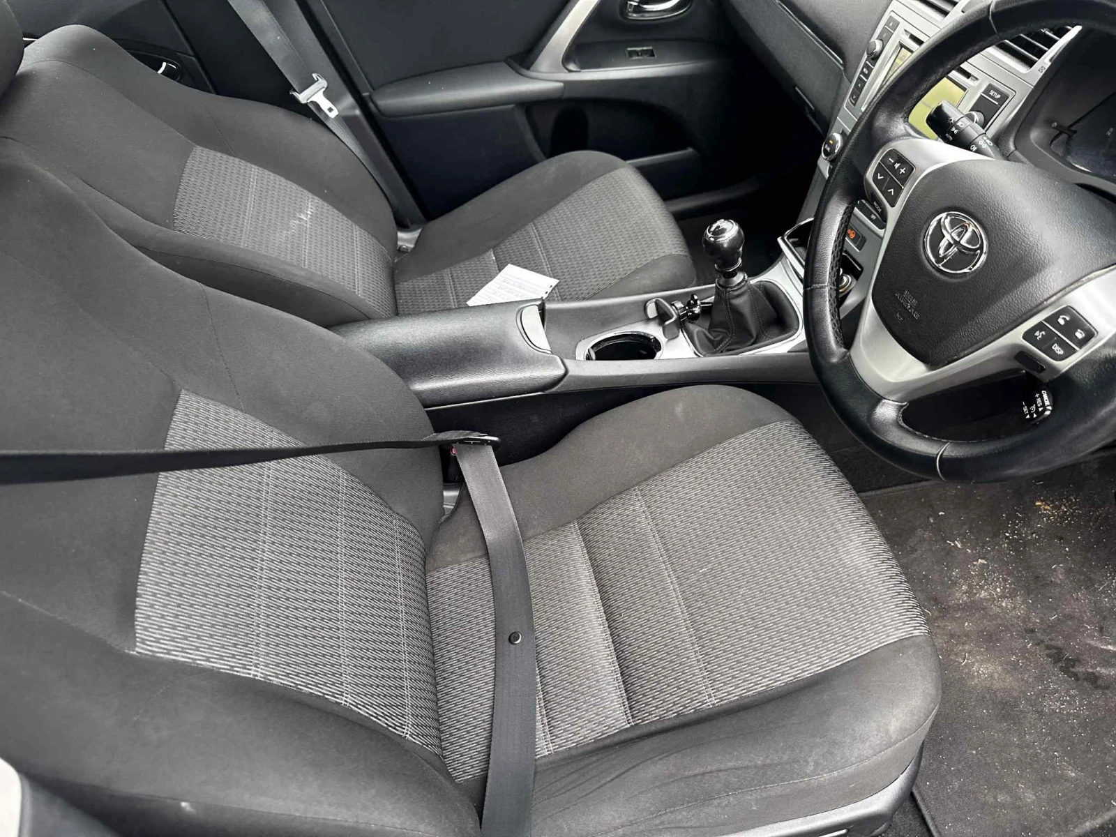 Toyota Avensis 2.0 D-4D 124 �.�.   �� ����� | Mobile.bg � ����������� 11