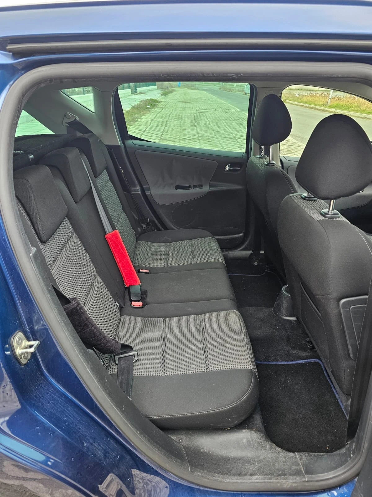 Peugeot 207 207 SW - изображение 8