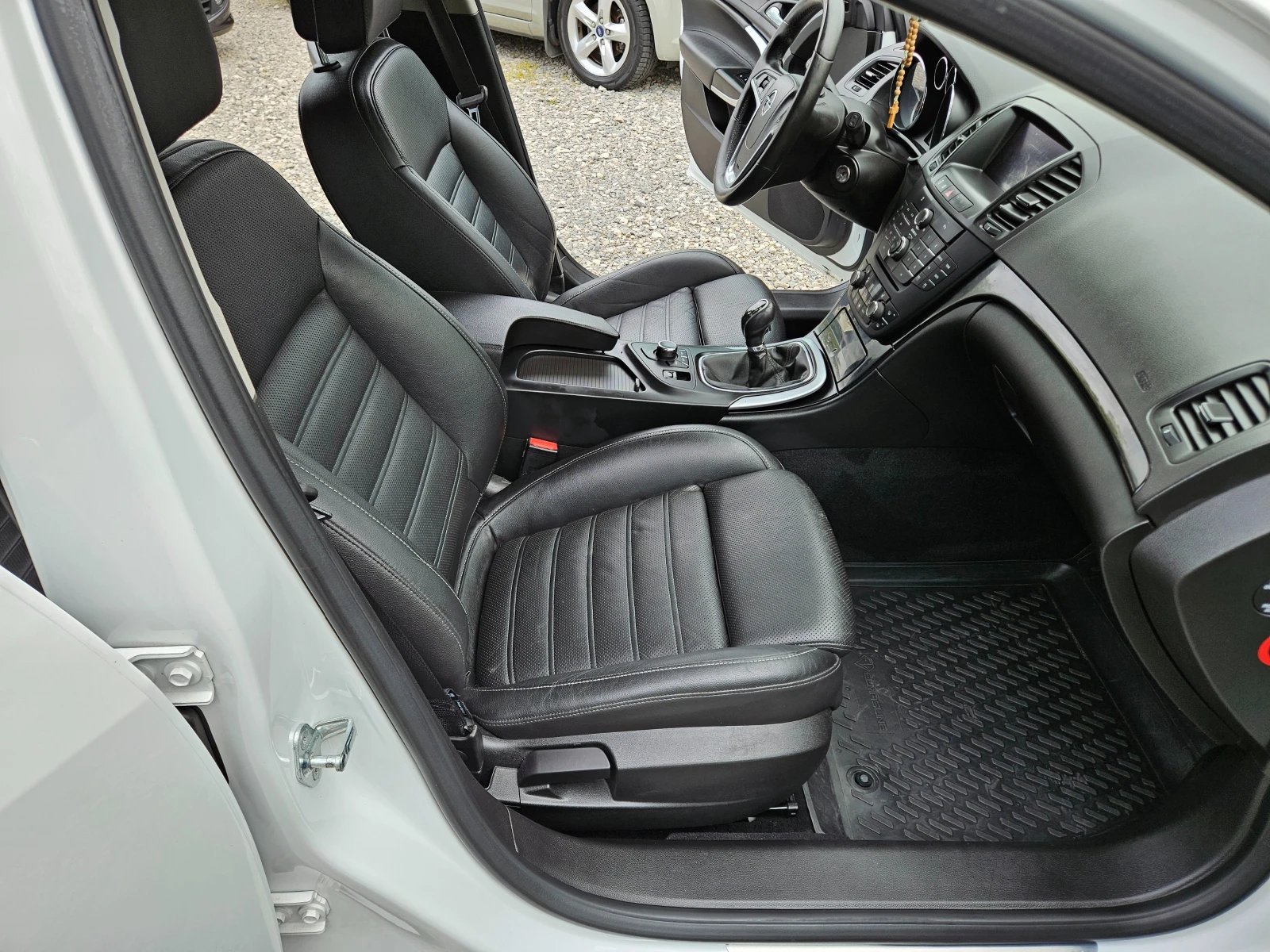 Opel Insignia 2.0 CDTI NAVI COSMO, снимка 12 - Автомобили и джипове - 52928949