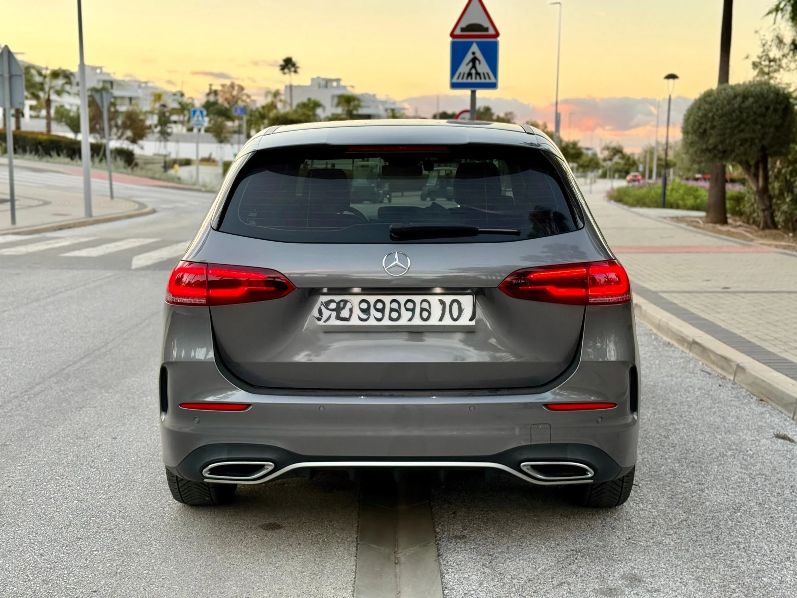 Mercedes-Benz B 180 AMG, снимка 5 - Автомобили и джипове - 53700517