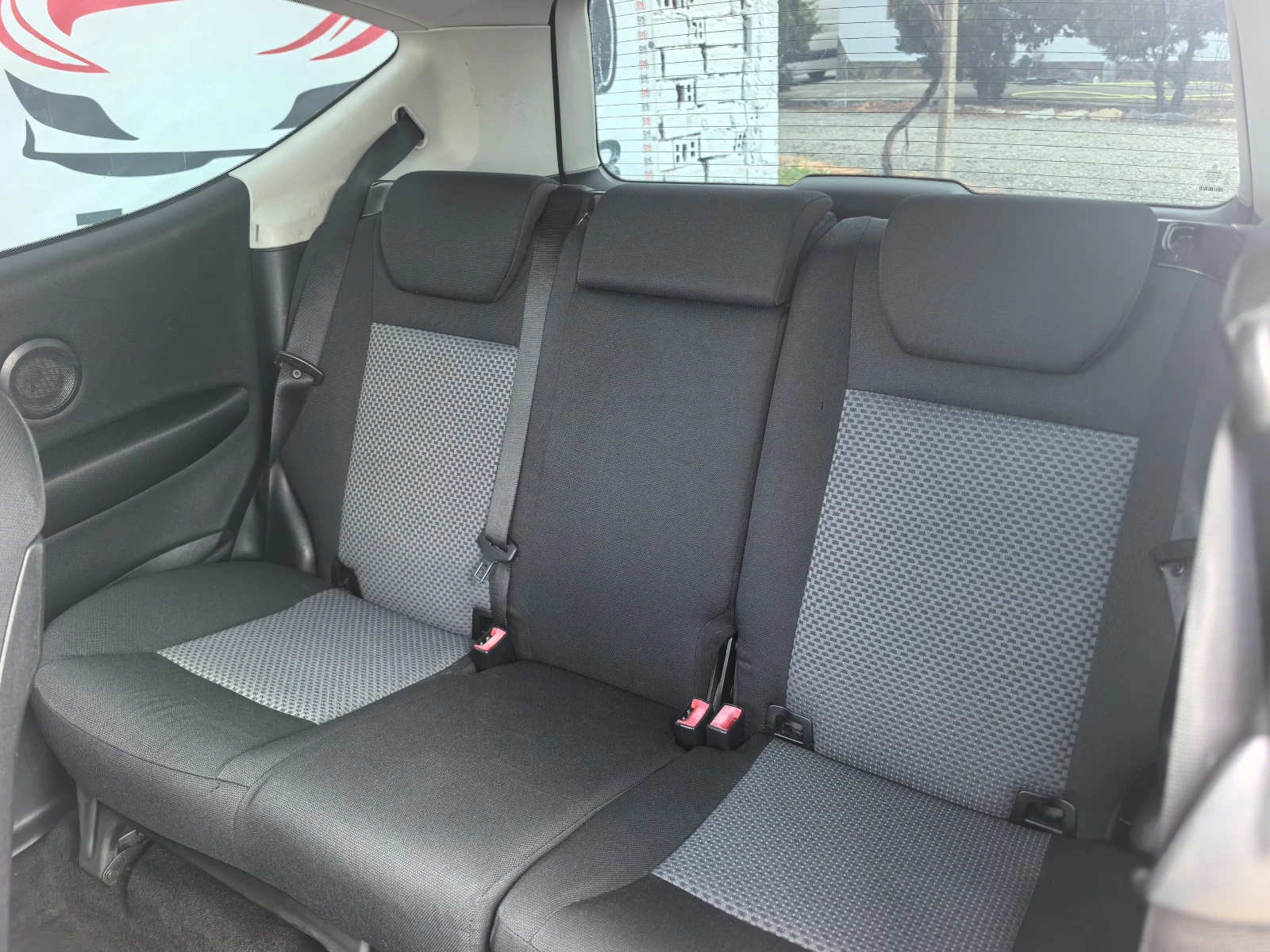 Mercedes-Benz A 150 1.5i, снимка 10 - Автомобили и джипове - 54235268