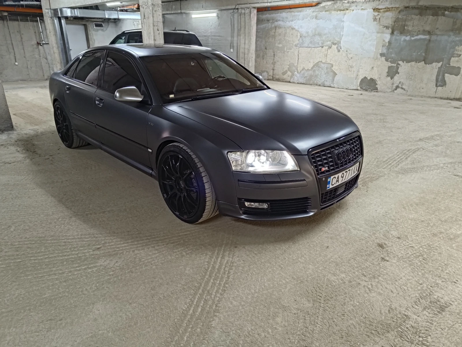 Audi S8 5.2 V10