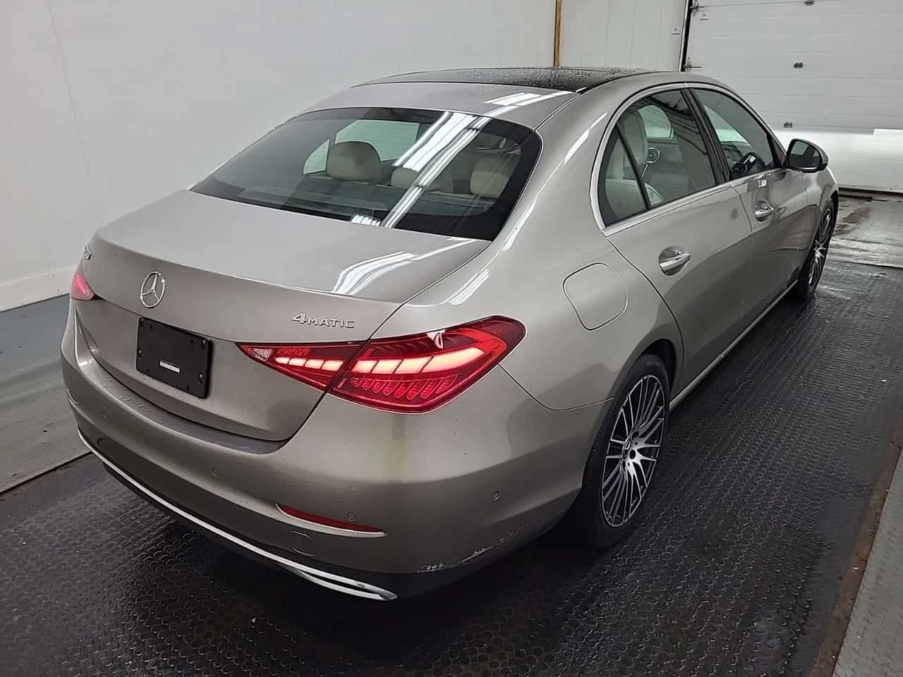 Mercedes-Benz C 300 BURMESTER| HUD| 360| PANO| 2 �����|  | Mobile.bg � ����������� 3