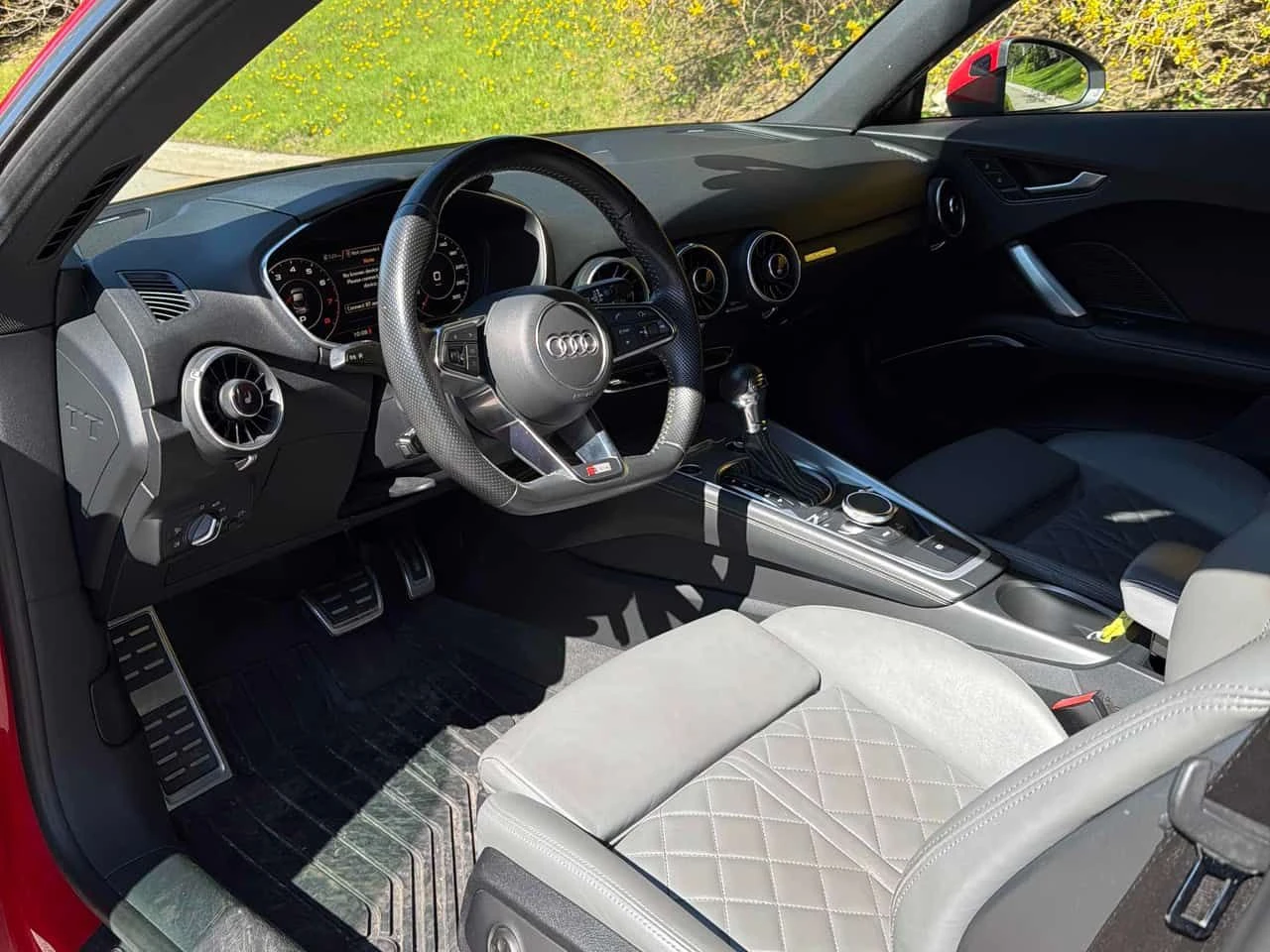 Audi Tt 2.0T QUATTRO * FULL S LINE* DIGITAL* ПОДГРЕВИ* , снимка 6 - Автомобили и джипове - 54477097
