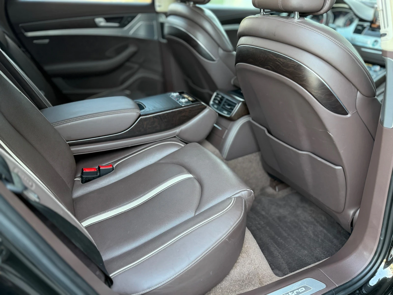 Audi A8 3.0TDI* MATRIX* PODGR* OBDUH* HEAD-UP* NIGHT VISIO, снимка 10 - Автомобили и джипове - 54687780