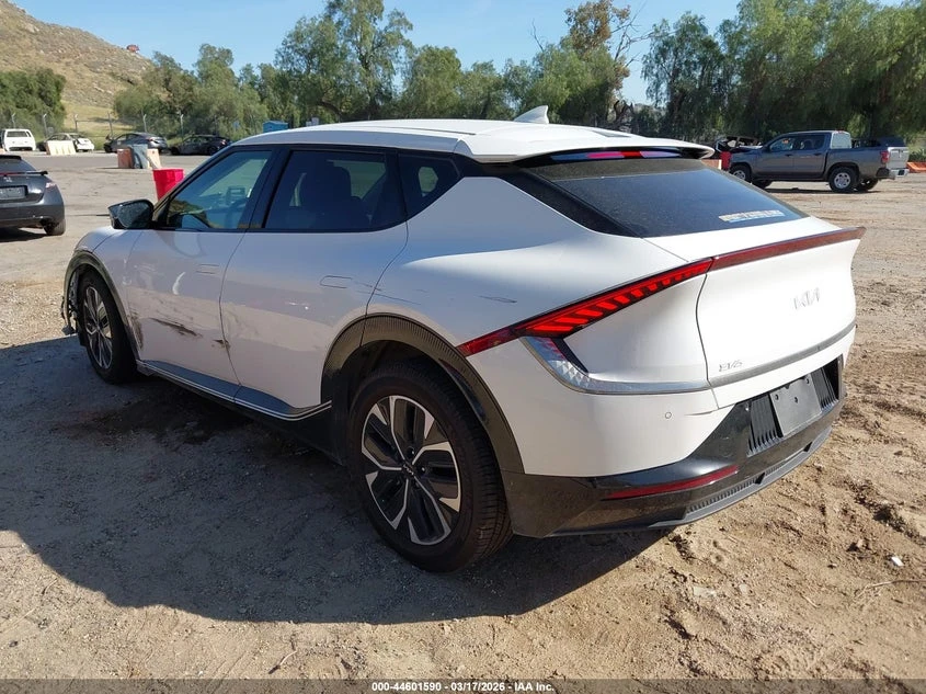 Kia EV6 Wind, снимка 3 - Автомобили и джипове - 54832951