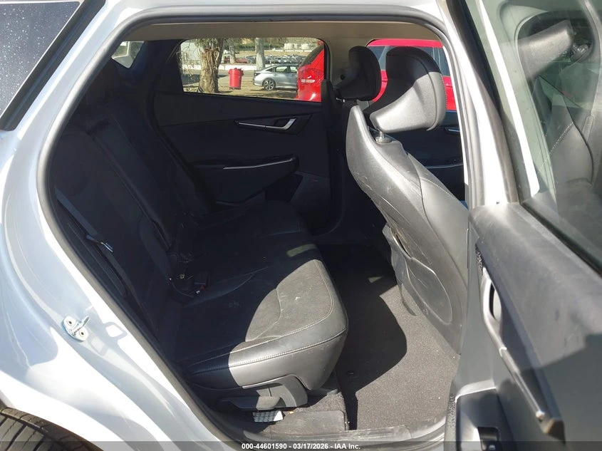 Kia EV6 Wind, снимка 8 - Автомобили и джипове - 54832951