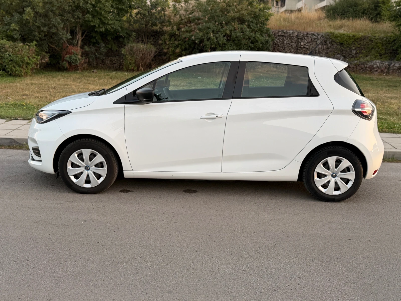 Renault Zoe R110* 52kw* CCS* Собствена батерия, снимка 5 - Автомобили и джипове - 55328266