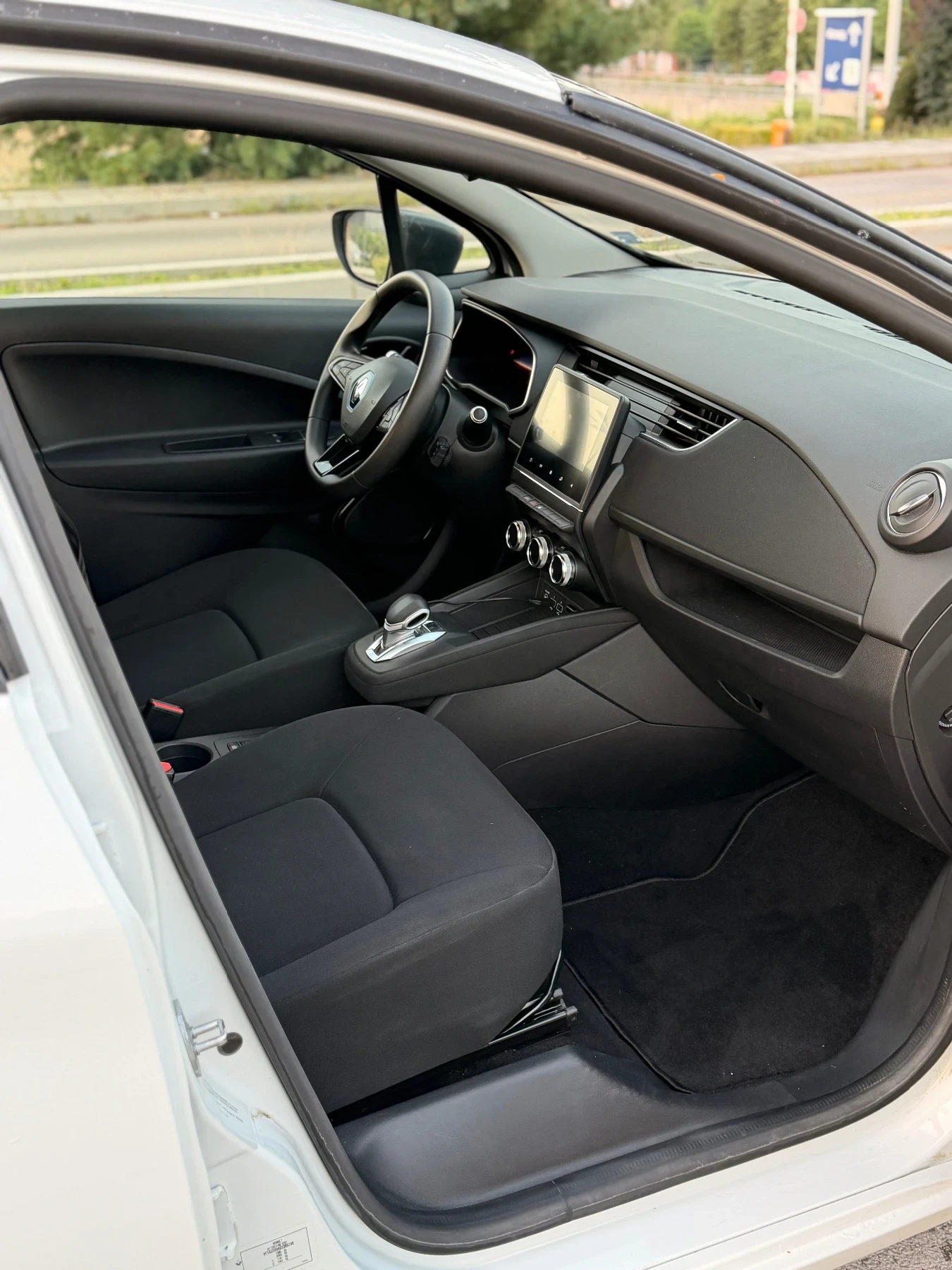 Renault Zoe R110* 52kw* CCS* Собствена батерия, снимка 6 - Автомобили и джипове - 55328266