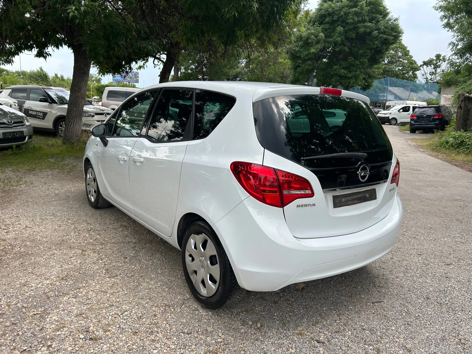 Opel Meriva 1.3CDTI, снимка 8 - Автомобили и джипове - 54897193