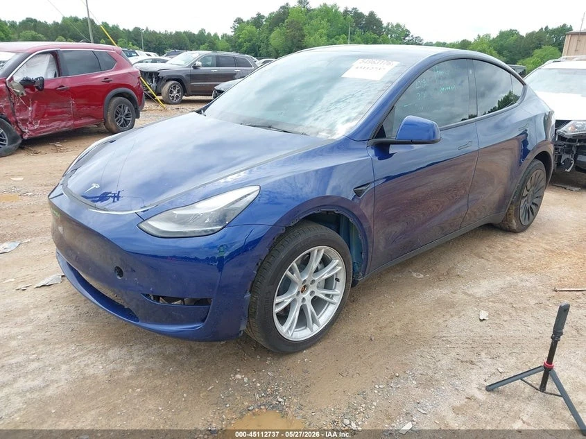 Tesla Model Y Long Range AWD | Dual Motor 2023