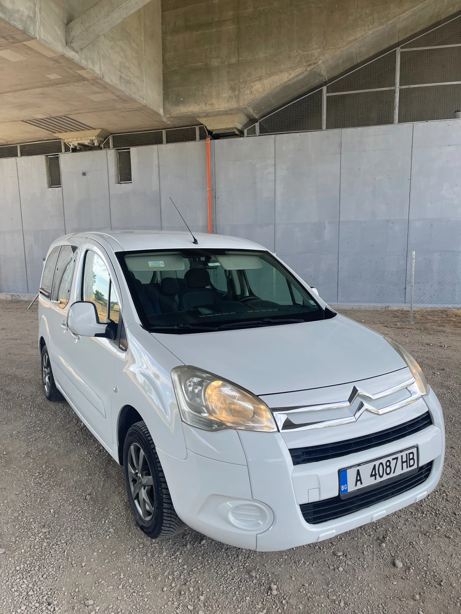 Citroen Berlingo 1.6 HDI 110, снимка 4 - Автомобили и джипове - 54967811