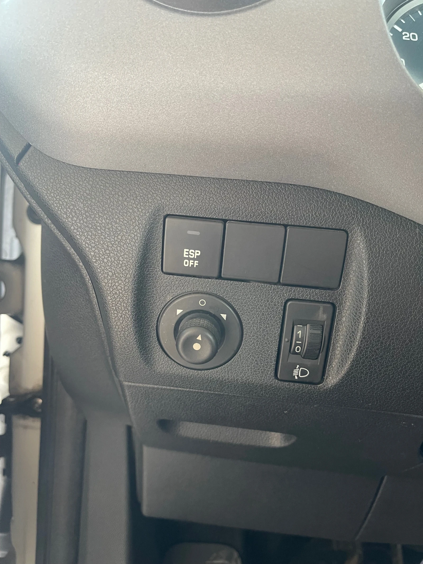 Citroen Berlingo 1.6 HDI 110, снимка 10 - Автомобили и джипове - 54967811