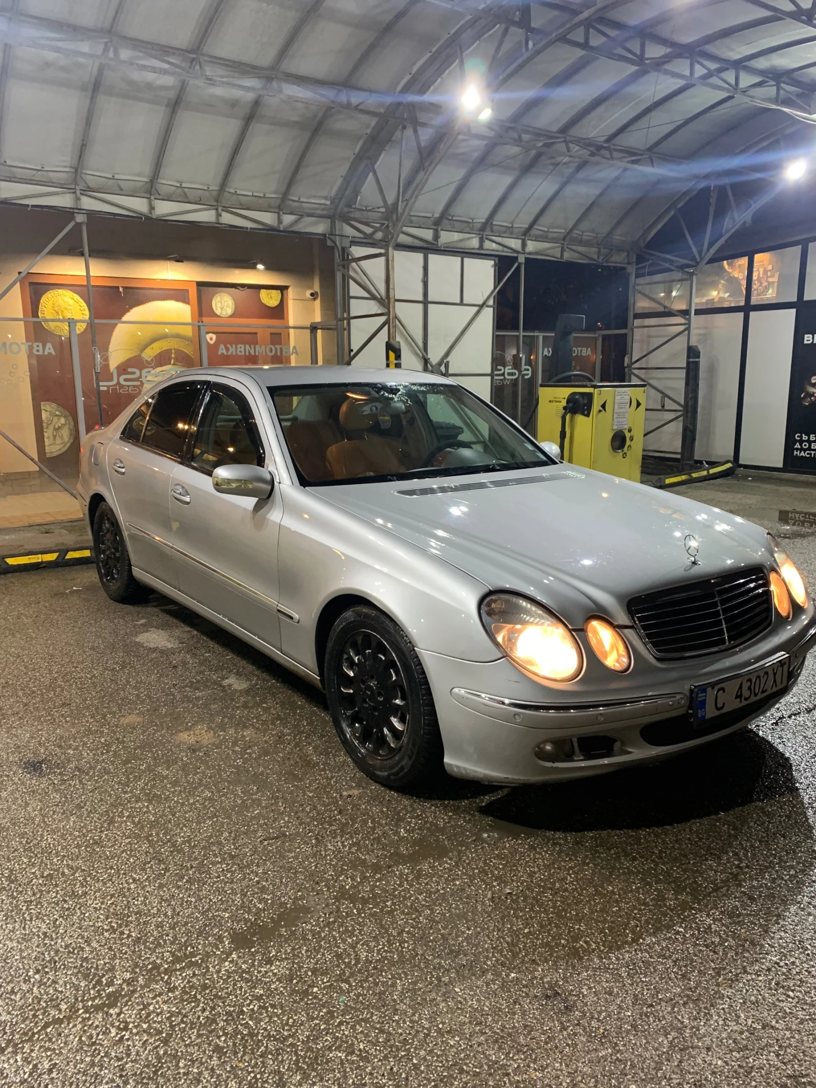 Mercedes-Benz E 220 2200, снимка 3 - Автомобили и джипове - 55050494